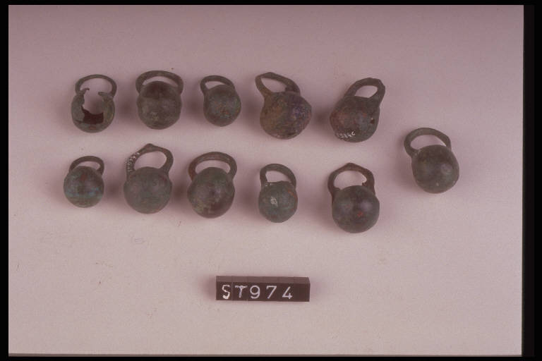 pendagli a secchiello - cultura di Golasecca (sec. V a.C)