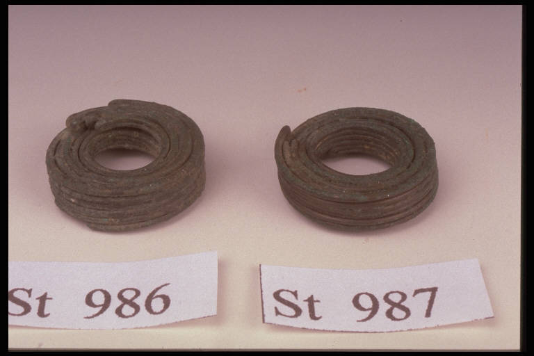 anello a spirale - cultura di Golasecca (fine/ inizio secc. VI/ IV a.C)
