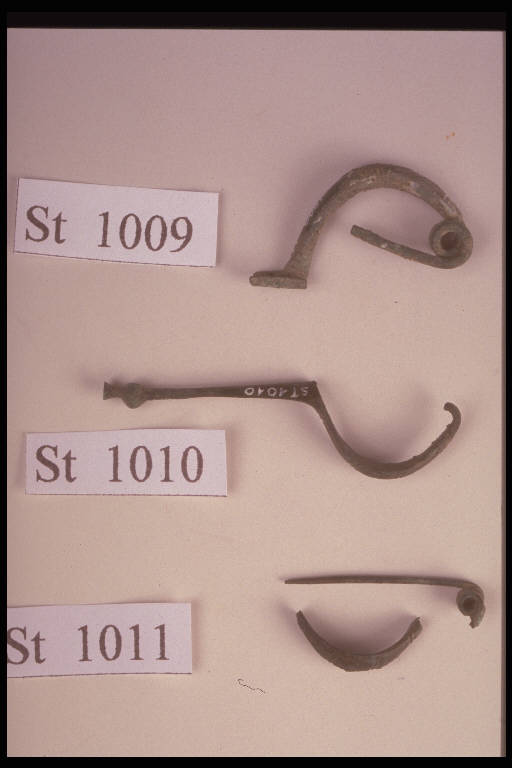 fibula ad arco pieno - cultura di Golasecca (sec. V a.C)