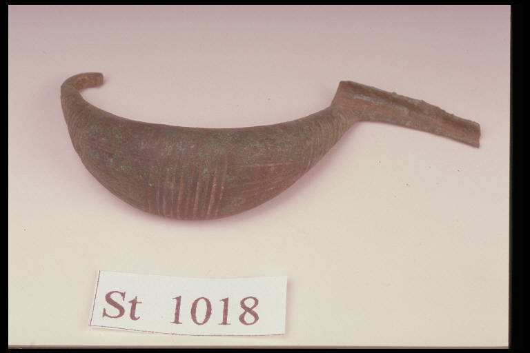 fibula a navicella - cultura di Golasecca (terzo quarto sec. VI a.C)