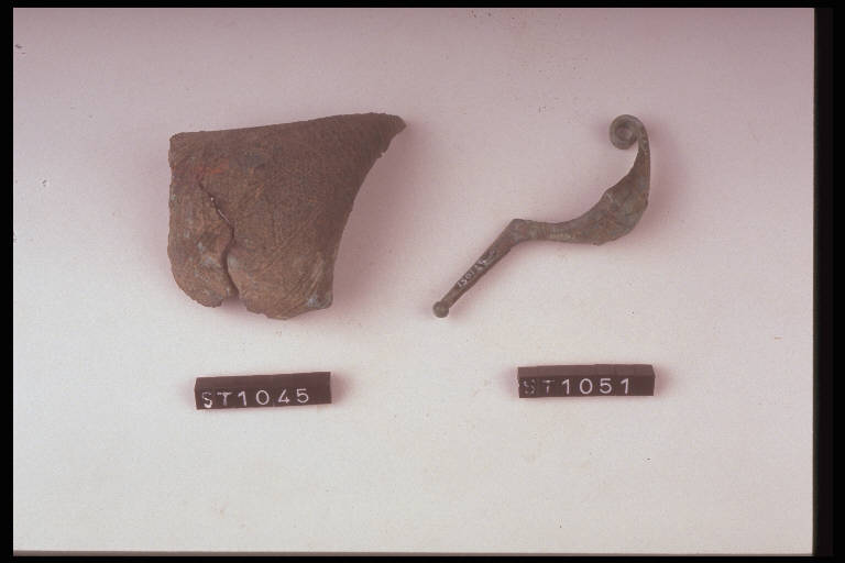 fibula a navicella - cultura di Golasecca (sec. VII a.C)