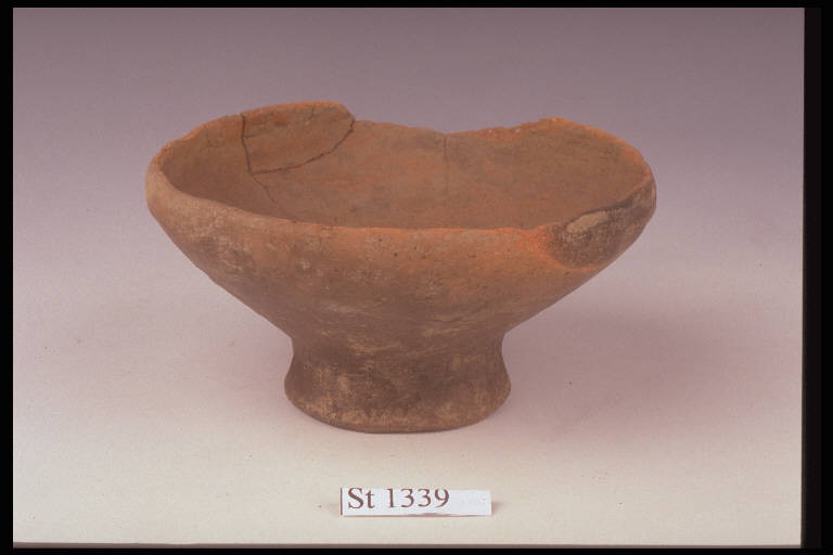 ciotola troncoconica - cultura di Golasecca (sec. VII a.C)