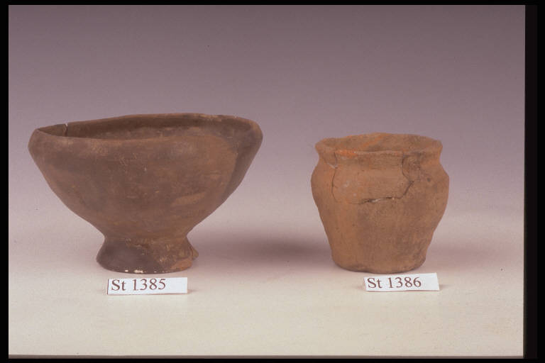 ciotola troncoconica - cultura di Golasecca (sec. VII a.C)