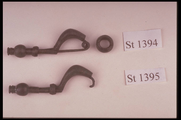 fibula a sanguisuga, DE MARINIS / tipo tardo-alpino var. A - cultura di Golasecca (sec. V a.C)