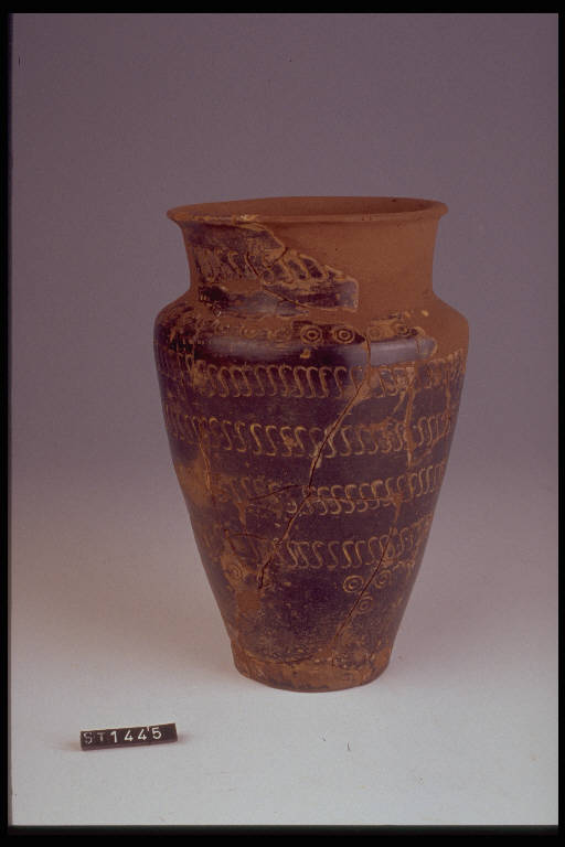 vaso situliforme - cultura di Golasecca (fine/ inizio secc. VI/ V a.C)