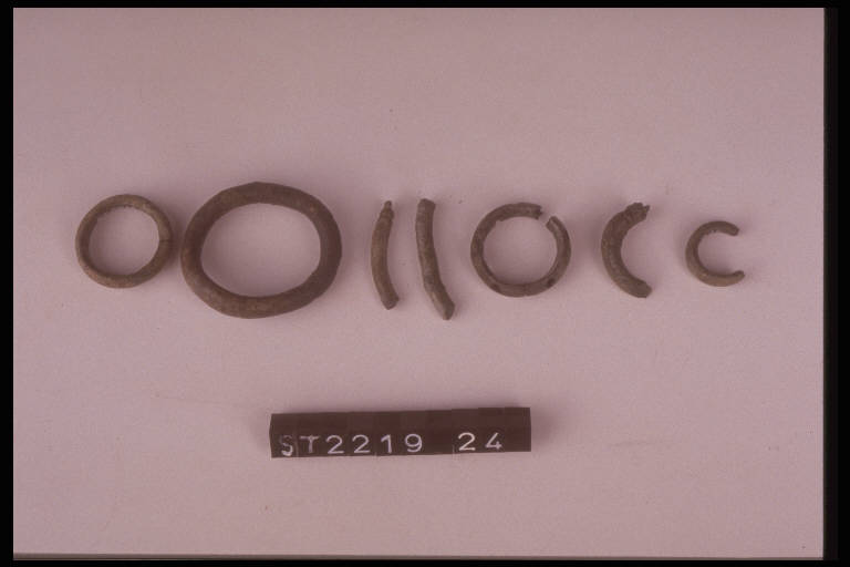 anello - cultura di Golasecca (fine/ inizio secc. VI/ V a.C)