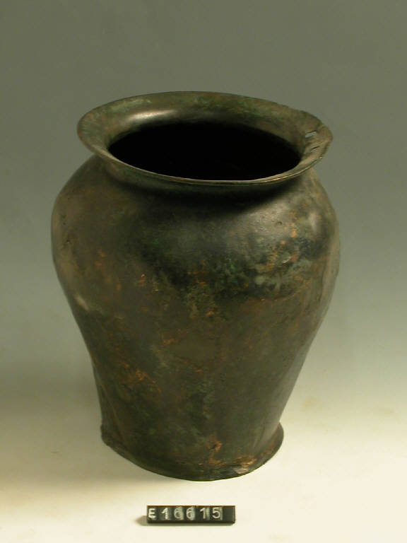 situla stamnoide, DE MARINIS / tipo Cerinasca d'Arbedo - cultura La Tène (sec. IV a.C)