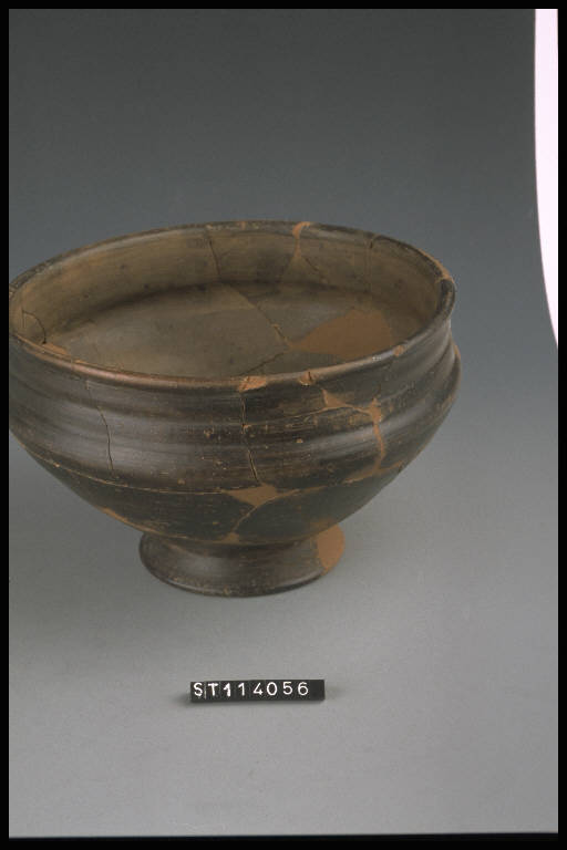 coppa troncoconica - cultura di Golasecca (fine/ inizio secc. VI/ V a.C)