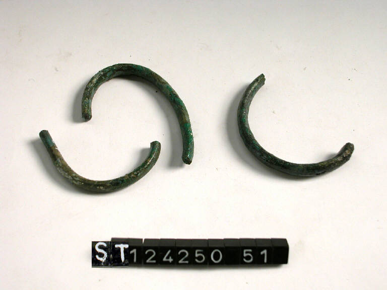 anello - cultura di Golasecca (terzo quarto sec. VI a.C)