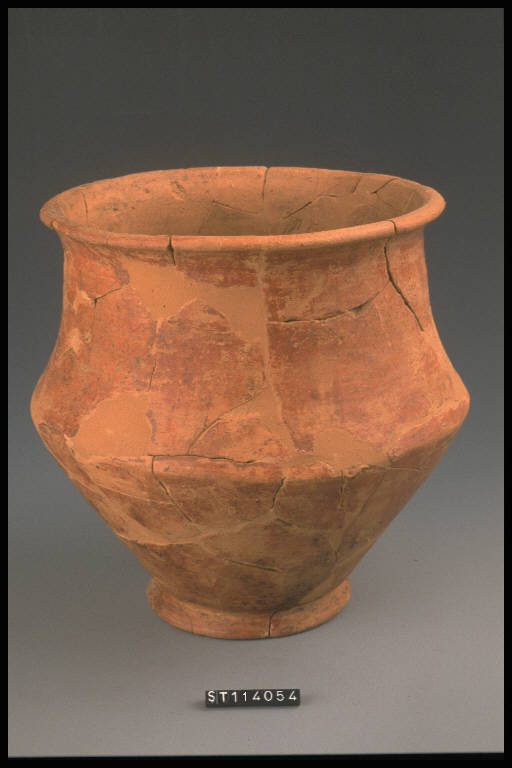 urna biconica - cultura di Golasecca (terzo quarto sec. VI a.C)