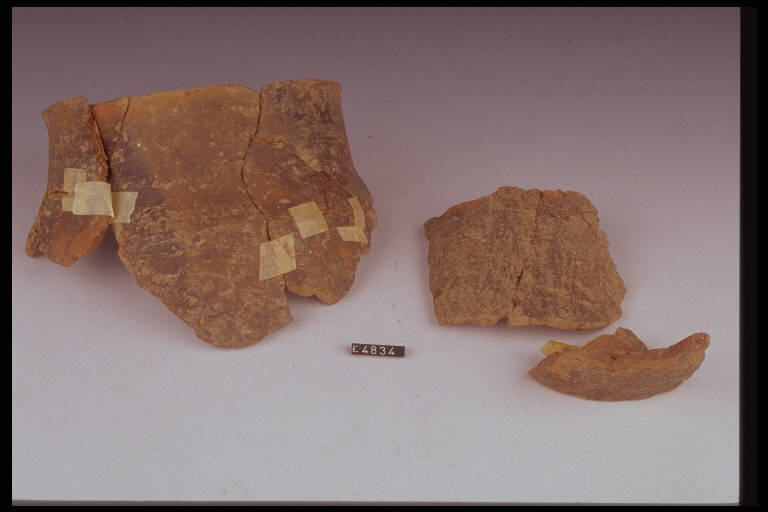 urna situliforme - cultura di Golasecca (sec. VII a.C)