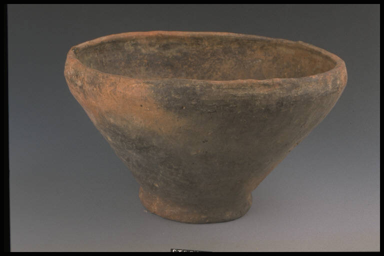 ciotola troncoconica - cultura di Golasecca (secc. VIII/ VII a.C)