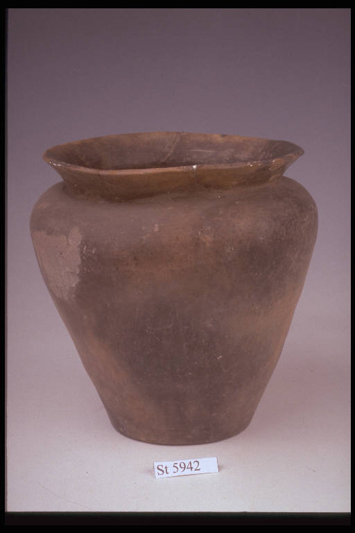 urna situliforme - cultura di Golasecca (sec. VII a.C)