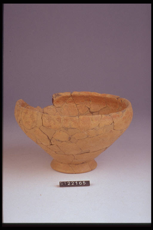 ciotola troncoconica - cultura di Golasecca (fine/ inizio secc. VI/ V a.C)