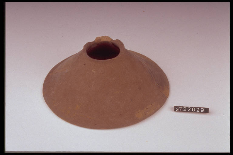 coppa troncoconica - cultura di Golasecca (terzo quarto sec. VI a.C)