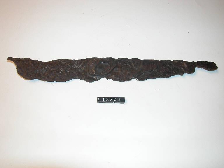coltello - cultura La Tène (prima metà secc. II/ I a.C)