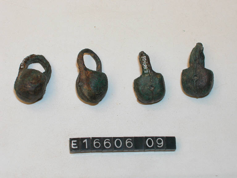 pendaglio a secchiello - cultura di Golasecca (sec. V a.C)