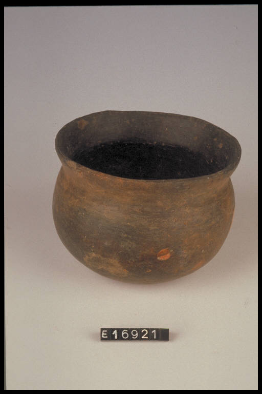 bicchiere globulare - cultura di Golasecca (secc. VIII/ VII a.C)