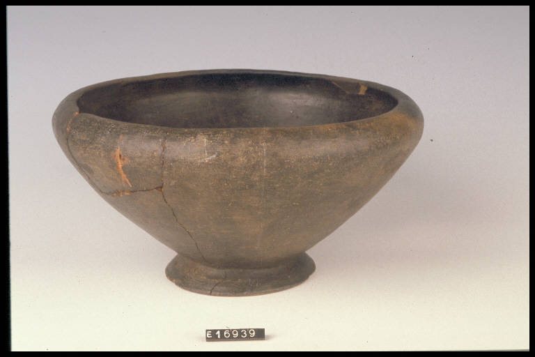 scodella - cultura di Golasecca (secc. VII/ VI a.C)