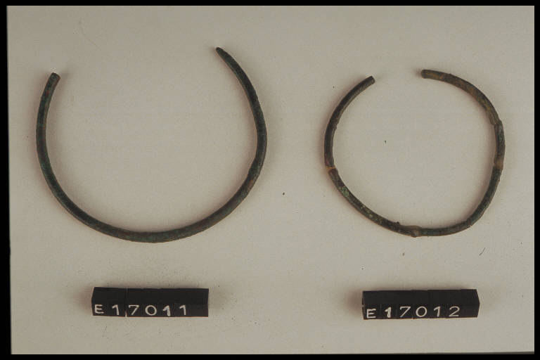 armilla - cultura di Golasecca (fine/ inizio secc. VI/ V a.C)