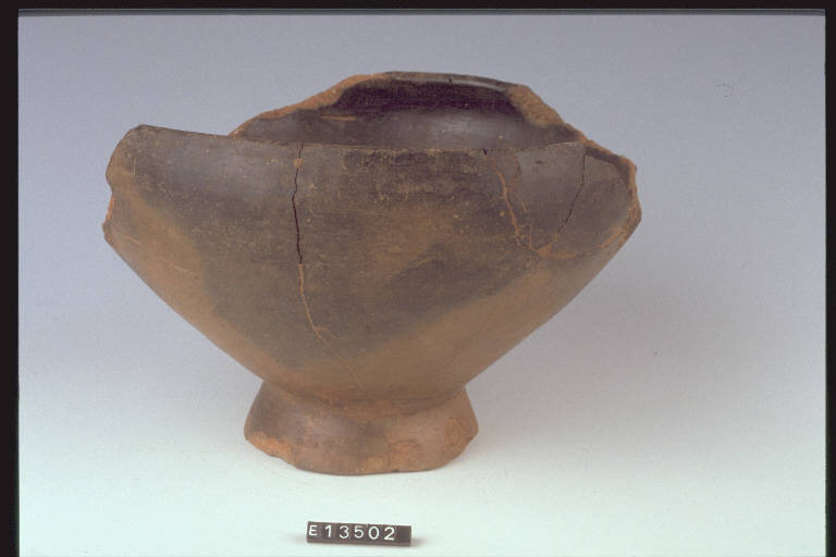 scodella - cultura di Golasecca (seconda metà sec. VII a.C)