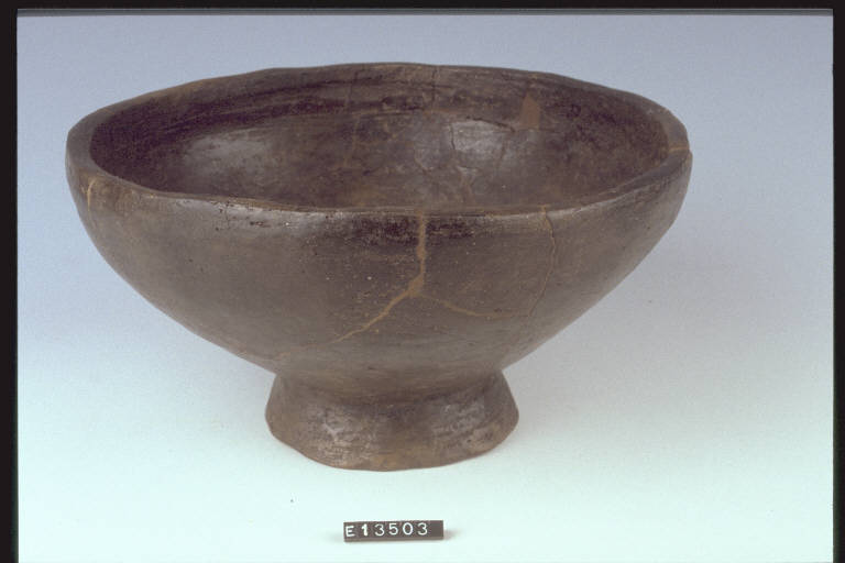 scodella - cultura di Golasecca (seconda metà sec. VII a.C)