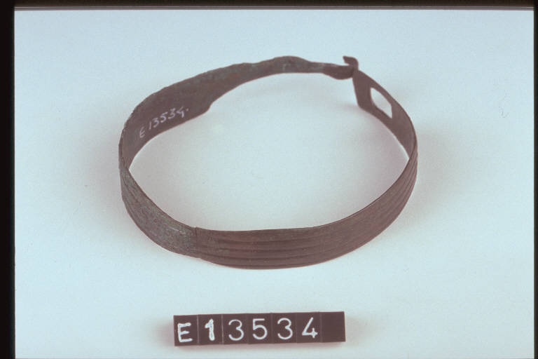 armilla - cultura di Golasecca (fine/ inizio secc. VI/ V a.C)