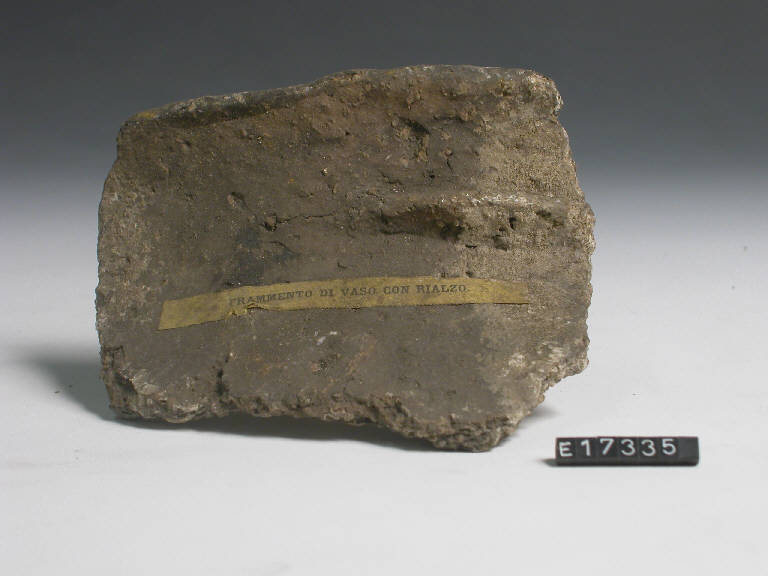 dolio - periodo Neolitico (secc. LX/ XVI a.C)