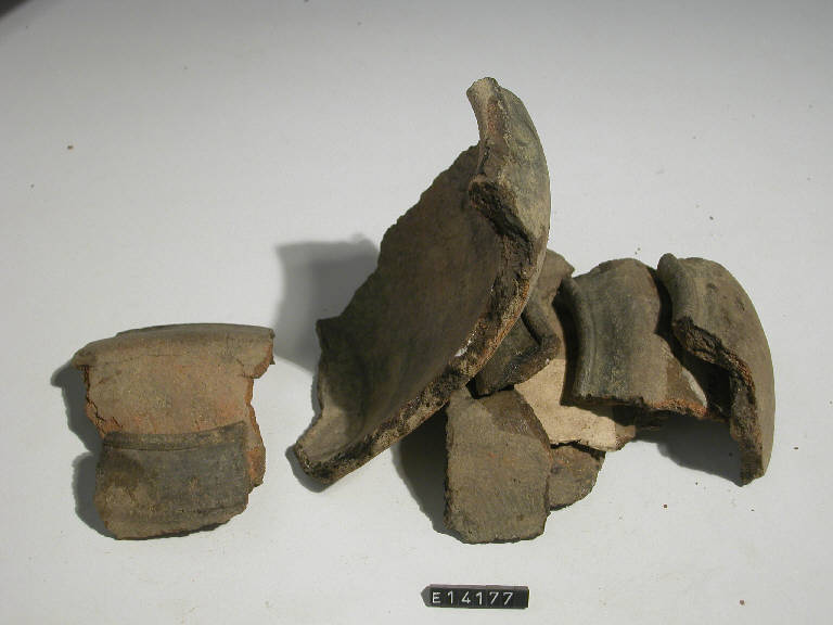urna - produzione romana (secc. I/ IV d.C)