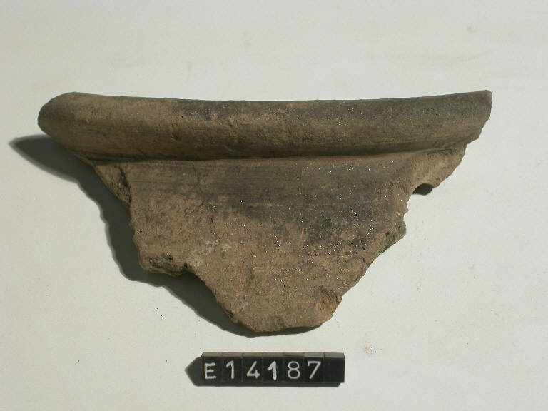 olla - cultura di Golasecca (secc. V/ IV a.C)