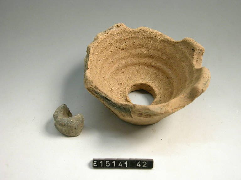 vaso troncoconico - produzione romana (secc. I/ IV d.C)