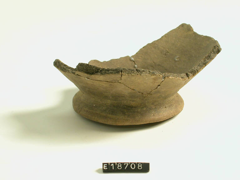 scodella - cultura di Golasecca (secc. IX/ VII a.C)