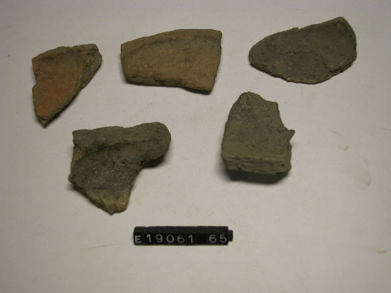 fondo piatto - periodo di età del Ferro (secc. VI/ V a.C)