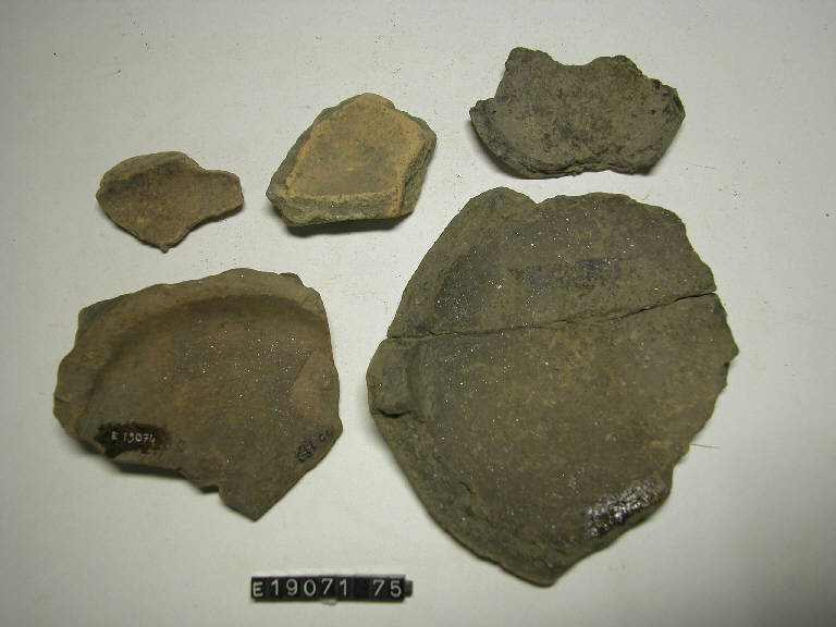 fondo - cultura di Golasecca (secc. V/ IV a.C)