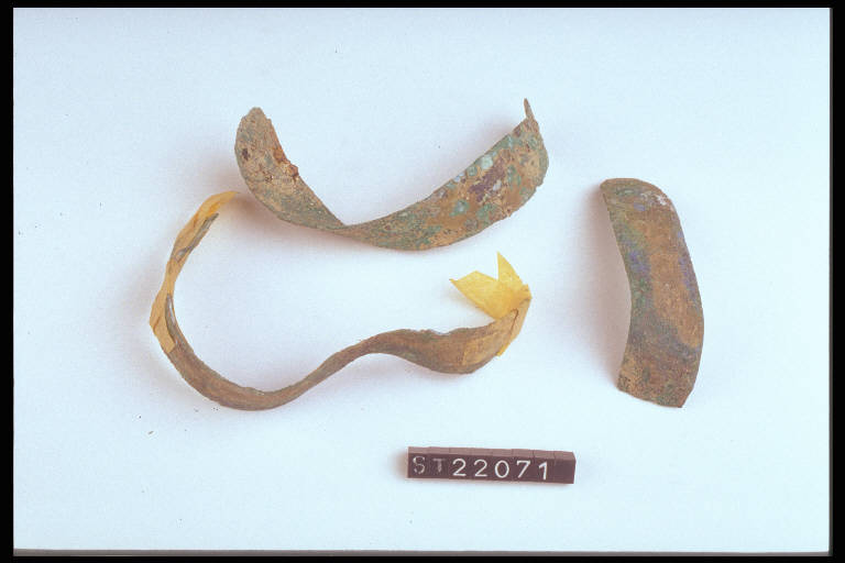 armilla a nastro - cultura di Golasecca (secc. VIII/ VII a.C)