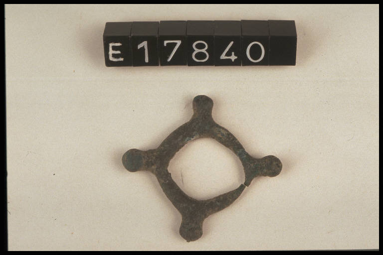 anello a globetti - Cultura di Golasecca (primo quarto sec. IV a.C)