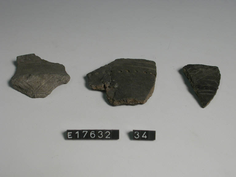 ciotola carenata - produzione preistorica (secc. XXI/ X a.C)