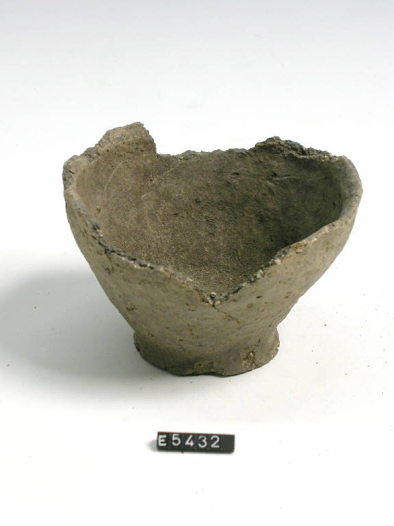 ciotola troncoconica - cultura La Tène (secc. II/ I a.C)