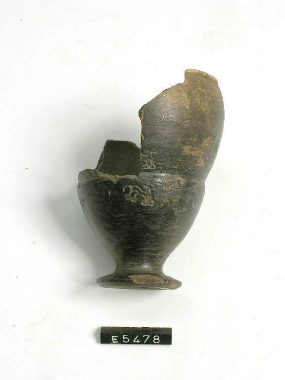 bicchiere a calice - cultura di Golasecca (sec. V a.C)