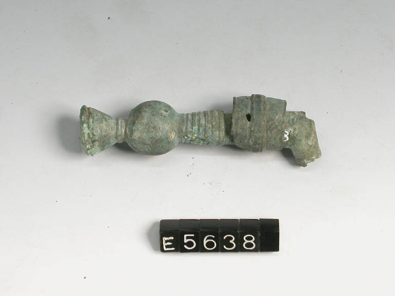 fibula a sanguisuga, DE MARINIS / tipo tardo-alpino var. C - cultura di Golasecca (fine/ inizio secc. V/ IV a.C)