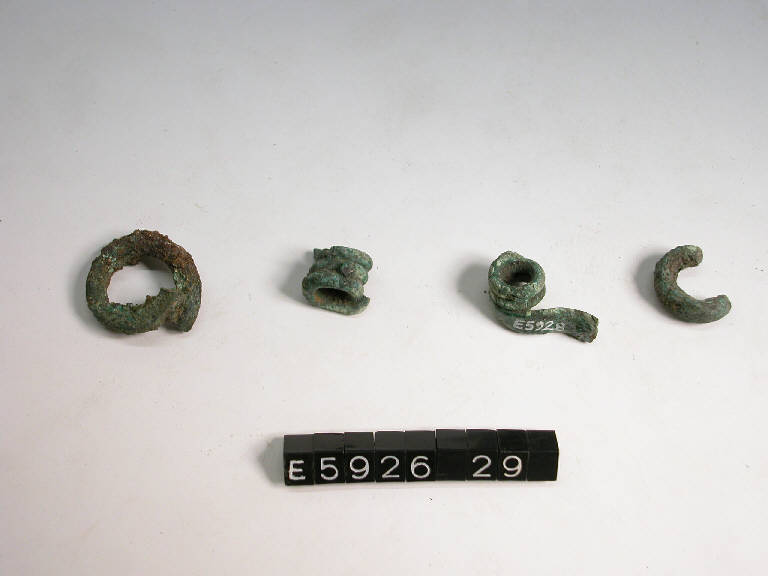 anello - cultura di Golasecca (fine/ inizio secc. V/ IV a.C)