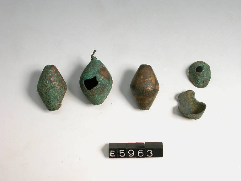 pendenti - cultura di Golasecca (sec. V a.C)