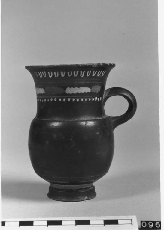 boccale, Morel 5314fl - ambito apulo (terzo quarto sec. IV a.C)