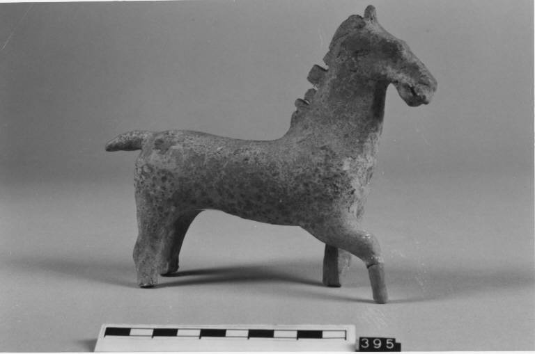 Cavallo (statuetta) - produzione magno-greca (fine/ inizio secc. IV/III a.C)