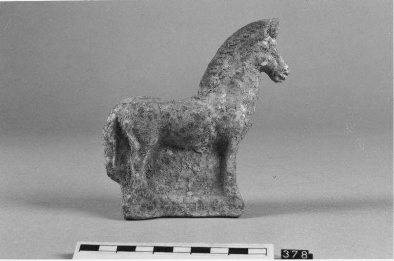 Cavallo (statuetta) - ambito apulo (sec. IV a.C)