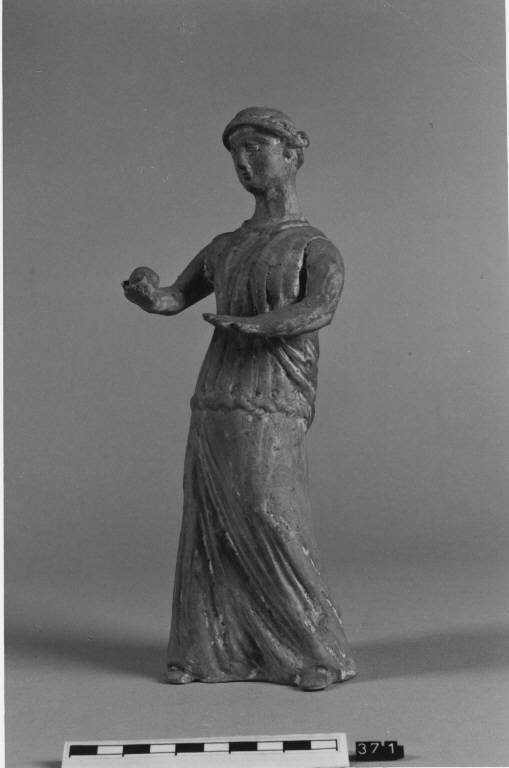 Figura femminile (statuetta) (prima metà sec. III a.C)
