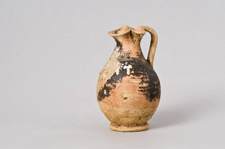 oinochoe trilobata, Serie Morel 5644 (prima metà sec. III a.C)