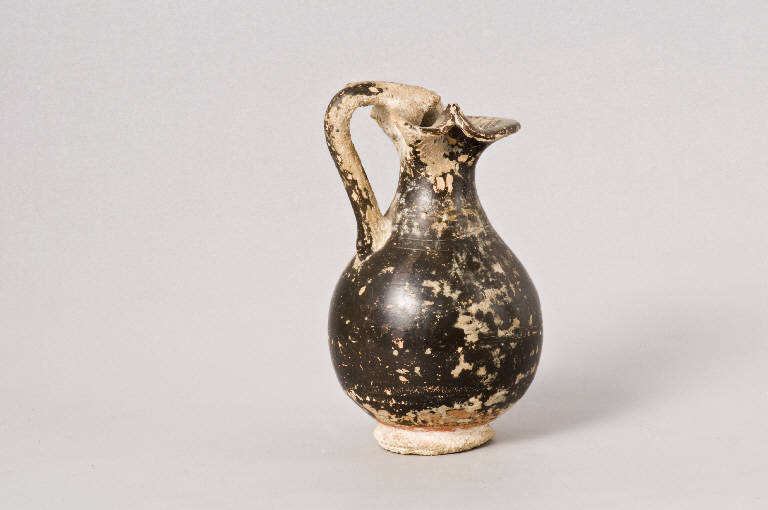 oinochoe trilobata (prima metà sec. III a.C)