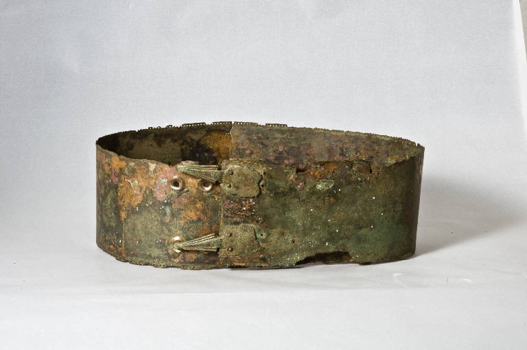 cinturone (prima metà sec. IV a.C)