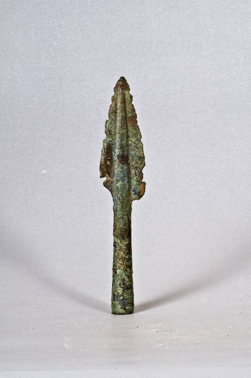 punta di lancia (secc. XIII/ XI a.C)